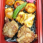 京鳥 - 焼き鳥弁当(税込)700円→560円 ※開封後 (2019.10/下旬)