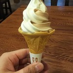 フッレシュジュース＆ソフトクリーム　菜彩 - 料理写真:ミックスソフトクリーム (税込)220円 (2019.10.27)