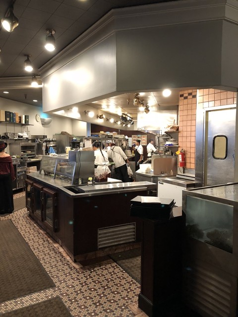 飯屋 caption.jpg?w=500&h=-1&s=1