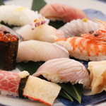 Washudokoro Koryouri Shukou - お寿司の盛り合わせ
