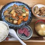 ななほし食堂 - 肉野菜ちゃんぷるー ゆしスープ、トッピング唐揚げ