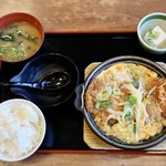 街かど屋 - かつとじ定食