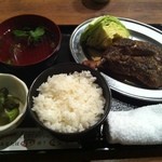 釜焼鳥本舗おやひなや - 骨付鶏ひなセット