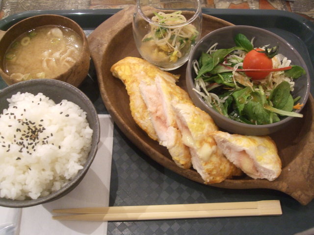 Helden Mad Tea Party