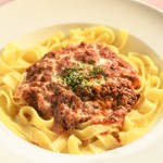 Meat sauce pasta eaten by Porco Rosso