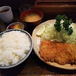 花むら - 日替わりランチ 税込み770円 ( この日はとんかつ定食 )  ご飯の大盛りが凄い♪