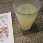 カフェ ドレス - アフター青森産りんごジュース