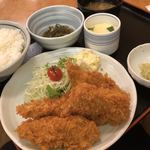 田村町 升本 - カキフライ 900円