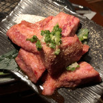 和牛炭火焼肉ビストロ 飛び牛 - 