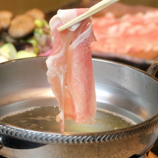 The `` pork shabu-shabu'' made with carefully selected branded pork is simply delicious!