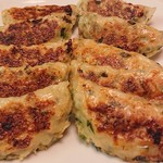 後藤精肉店 - 餃子。焼いてみました。