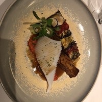 ベージュ アラン・デュカス 東京 - 