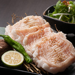 品嘗代表日本的品牌肉“近江牛”和新鮮內臟料理