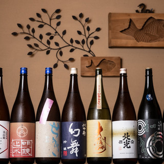 Taste seasonal sake. Local sake mainly featuring alcohol from Shinshu