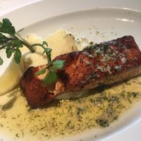 37 Steakhouse & Bar - 