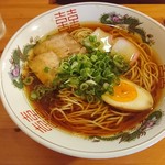 まるまつラーメン - ラーメン醤油