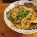 まるまつラーメン - ストレート細麺