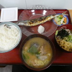 江戸家 - さんま焼き定食750円