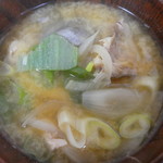 江戸家 - どんぶりいっぱいのあら汁