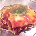 Okonomiyaki Teppanyaki Kohinata - 肉玉そば（半玉）青のりあり・ソース通常