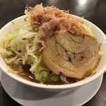 野菜が美味しい鶏豚ラーメン まる重 - 