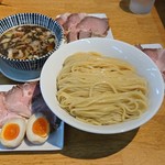 麺食堂 88 - 「特製つけそば(麺増量400g)+チャーシュー増し×2」