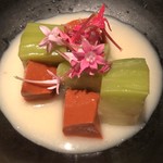 ろっかん - 白茄子と赤こんにゃく