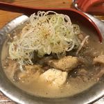 串焼キ カメチヨ・シャルボン - 牛スジ煮込ミ