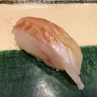 寿司割烹 魚紋 - 福島県郡山市にて、全国から厳選された素材の寿司を楽しむことができる人気店です。
