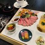 お食事処 八兆 - 十勝牛のローストビーフランチプレート