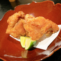 焼き鳥とワイン 萬鳥 祇園店 - 唐揚げ。