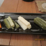 串焼きダイニング Den - 自家製ピクルス（中辛）