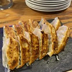 スタンドシャン食 Osaka北新地 Champagne & GYOZA BAR - 