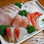よし半 - 刺身盛り合わせ（４人分）