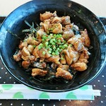 568 - 料理写真:鳥バター丼