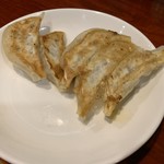 大衆中遊華食堂 八戒 - 焼餃子（5ケ）（￥290）