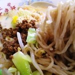 Dairai Ken - 麺まで大豆の粉が練り込まれています♪