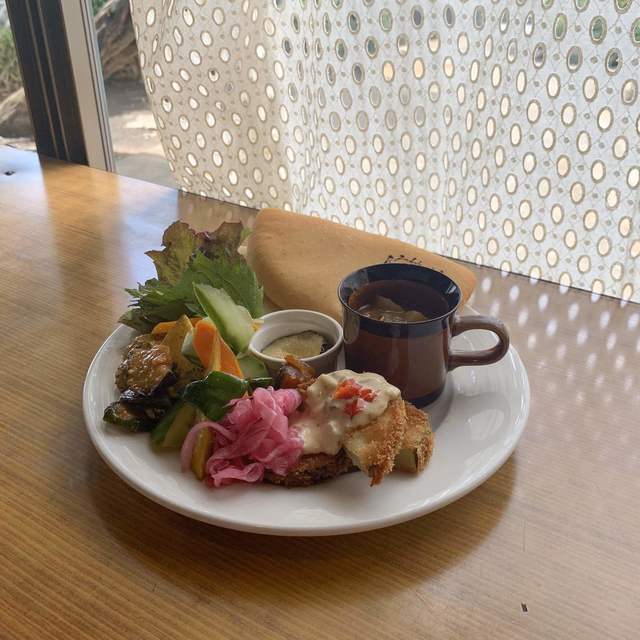 ヤドカリカフェ Yadokari Cafe 坂ノ市 カフェ 食べログ