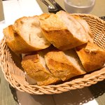 ビストロ ボンファム - バゲット
