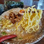 岩本屋 武生店 - らーめん(大盛)＋味玉子