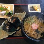 むすび屋 - うどん定食