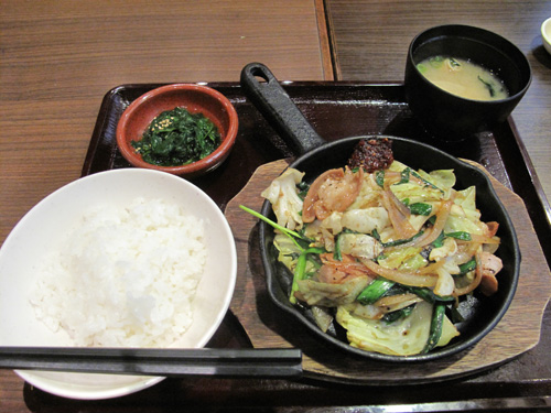 駐車場も広いし ランチ全品490円です 大衆居食家しょうき By Hakata Ann 閉店 大衆居食家 しょうき 半道橋店 東比恵 もつ鍋 食べログ