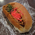 藤屋製パン　 - 料理写真:ヤキソバサンド(145円)　12.02.10.