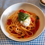 トラットリア メータ - イタリア産ミニトマトのスパゲティ