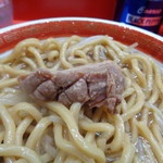 麺でる - この紐の跡がエロい？