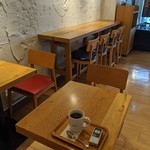 Bun Cafe×E PRONTO - [内観] 店内 テーブル席 ③