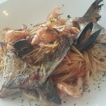 シーサイドカプリ - ペスカトーレ魚介のトマトソースパスタ