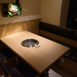 ◆個室完備◆少人数～ご宴会まで！清潔感溢れる落ち着き空間