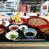 稚加榮 本店 - 特製そば定食