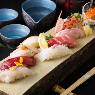 2月 寿司コース お造り三種 旬菜天麩羅 特上握り八貫 全9品 8 000円 税込 飲み放題別 対馬のどぐろとイカ活き造り 博多 魚蔵 都ホテル店 博多 魚介料理 海鮮料理 食べログ